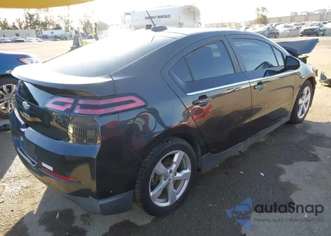 2015 Chevrolet Volt z USA, uszkodzony, nr VIN 1G1RC6E47FU107358